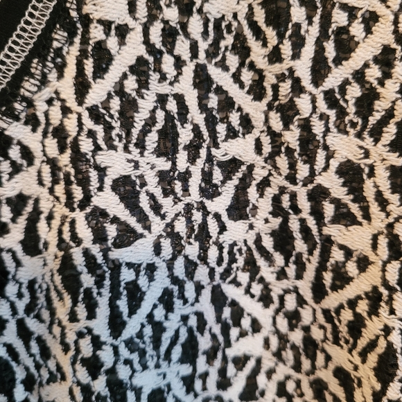 Dolcezza sheer cover up size L - Picture 8 of 12